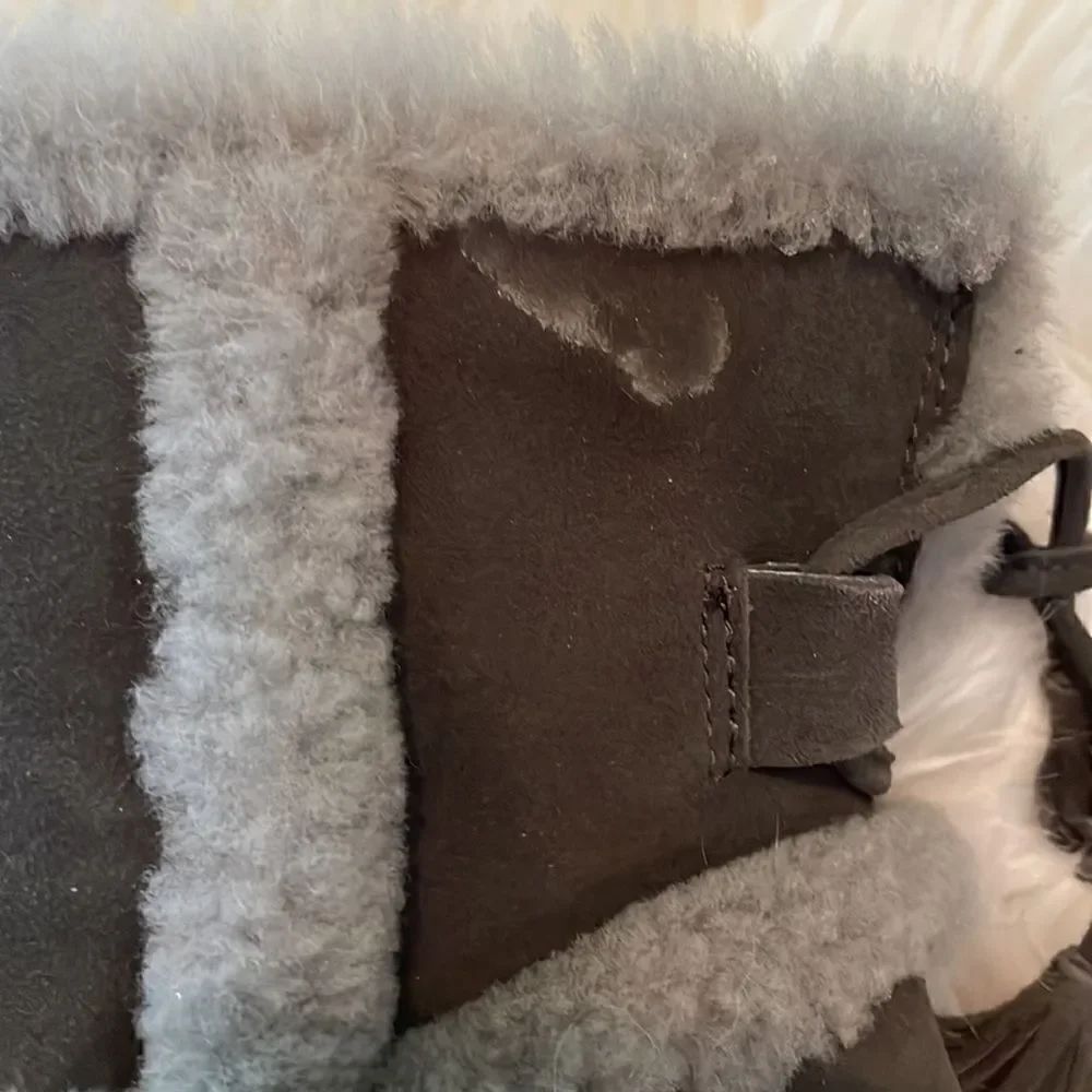 Frye Gray Jen Shearling Boot - Picture 11 of 11